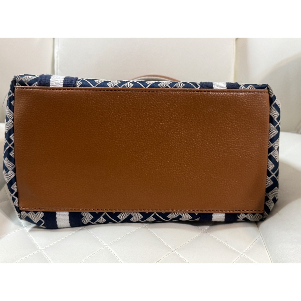 Tommy Hilfiger Tote Bag Navy Blue White Geometric Print Tan Leather Accents - Picture 2 of 5